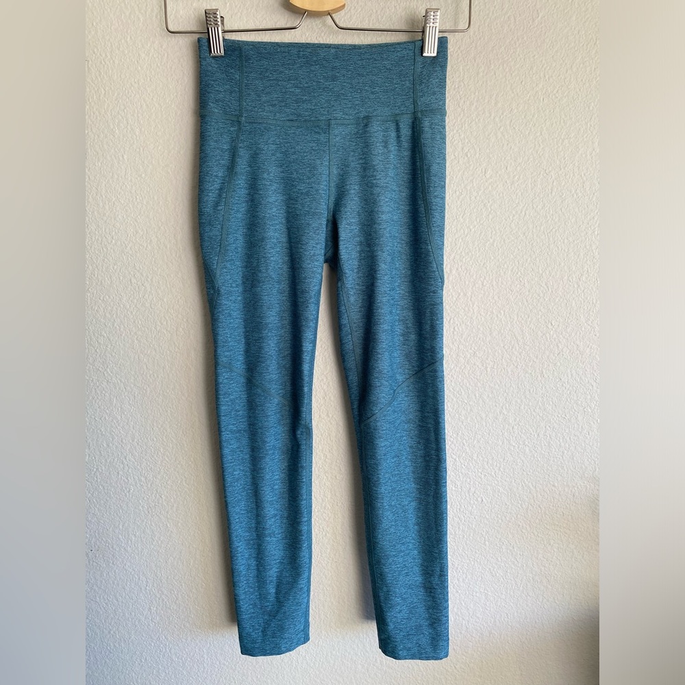 Outdoor Voices 3/4 Warmup Blue Leggings - XS